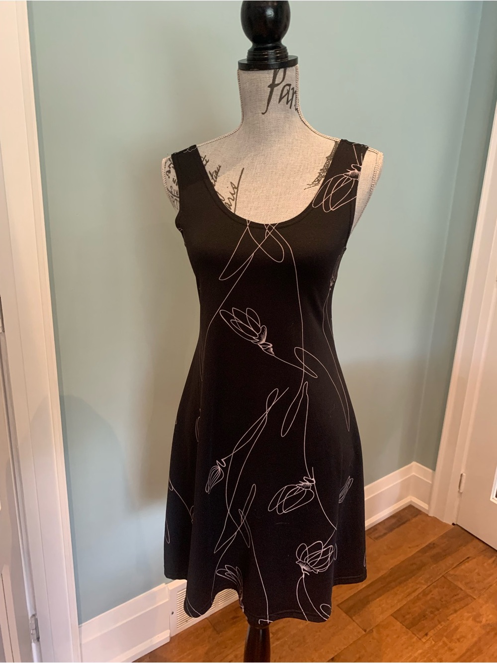 Vintage 90s Black Sleeveless Mini Dress with White Line-Drawn Floral Print